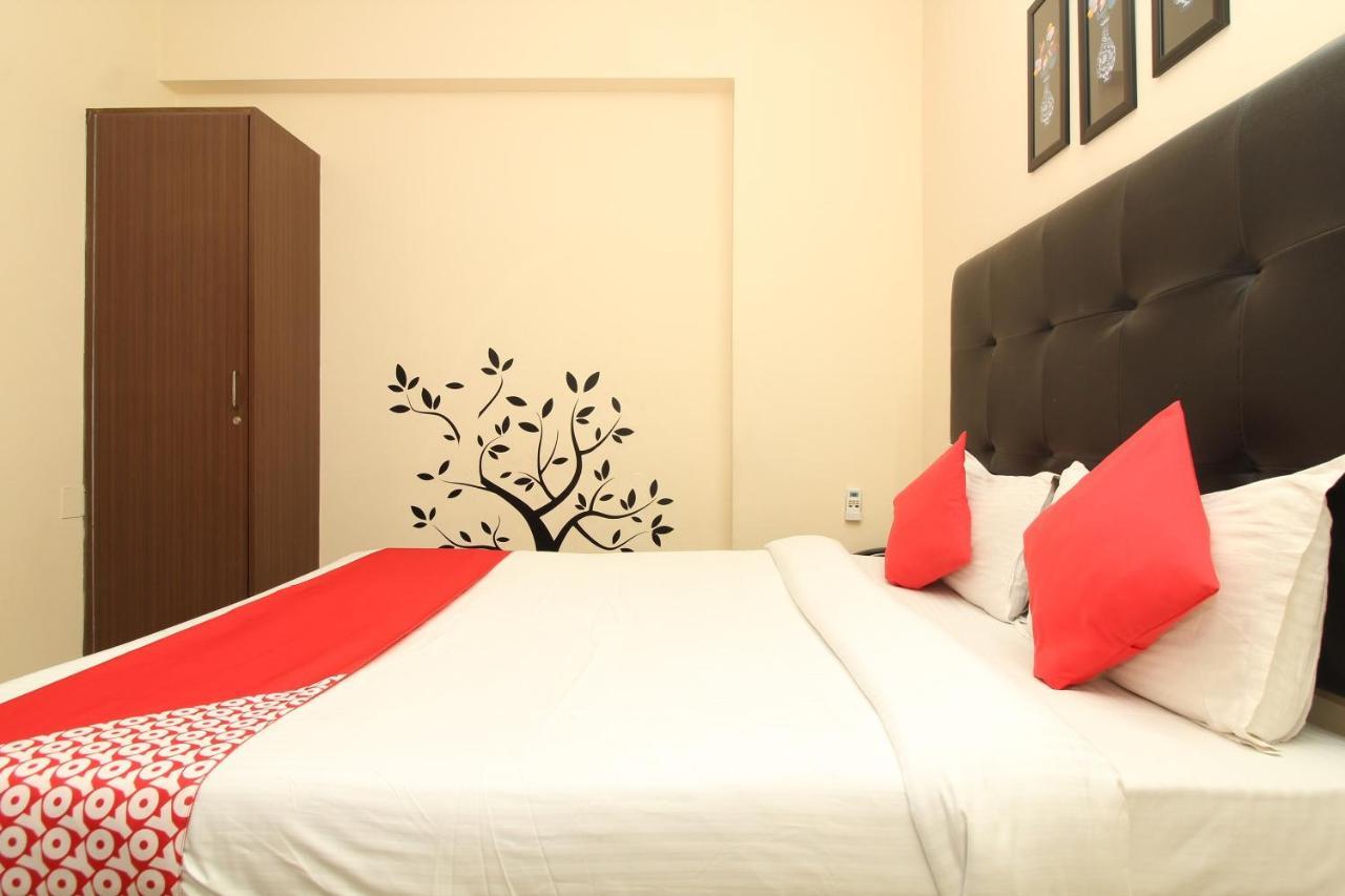 Namo Suites Hyderabad Bagian luar foto