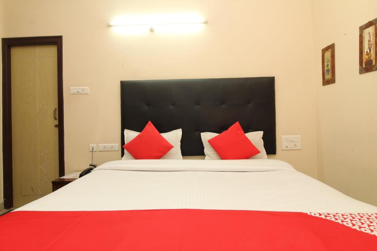 Namo Suites Hyderabad Bagian luar foto