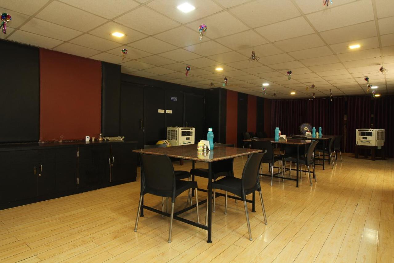 Namo Suites Hyderabad Bagian luar foto