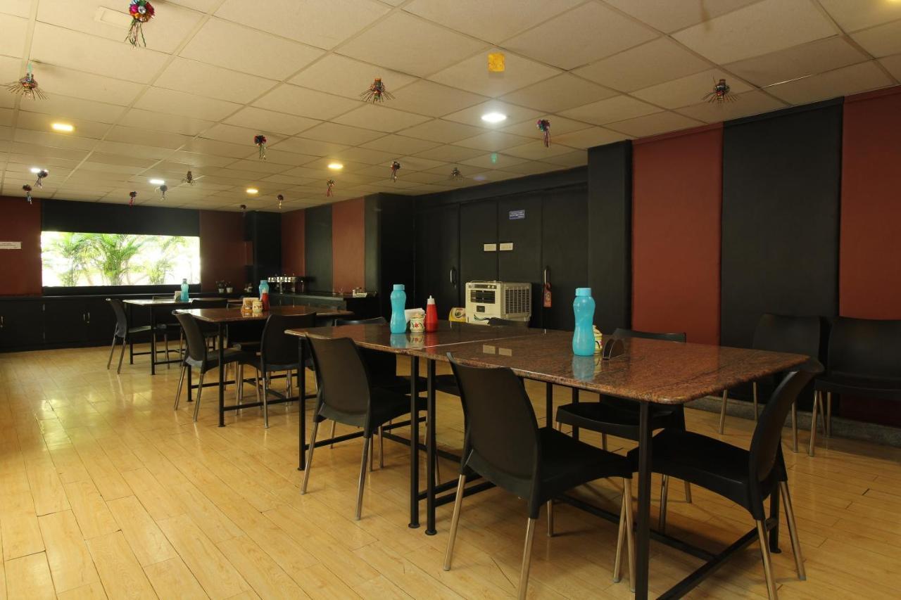 Namo Suites Hyderabad Bagian luar foto