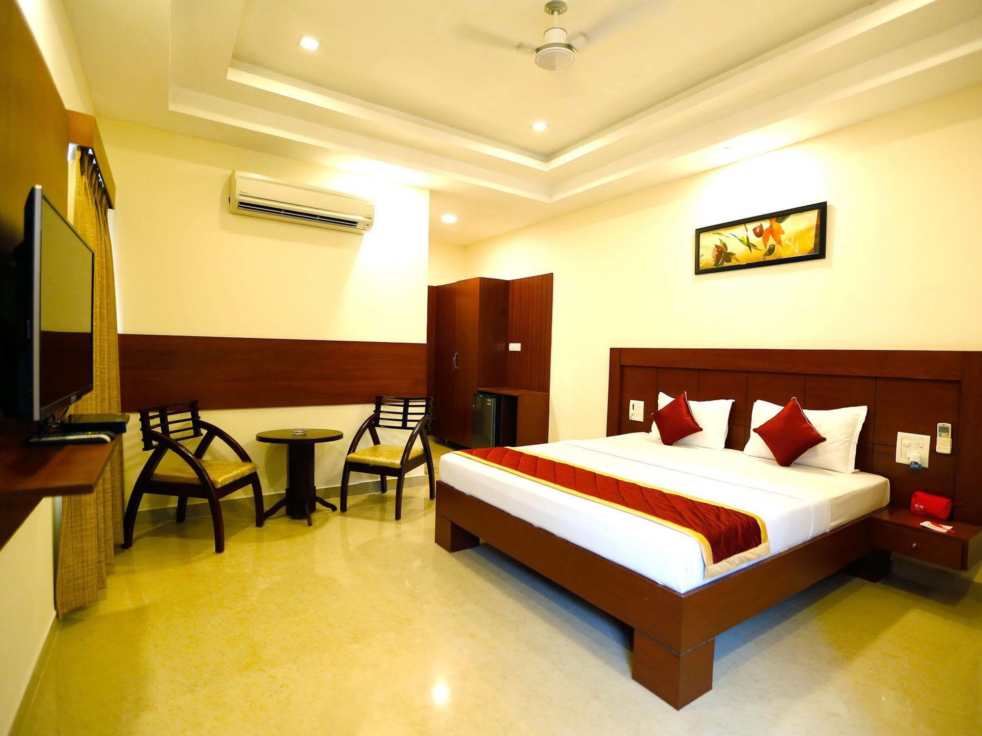 Namo Suites Hyderabad Bagian luar foto